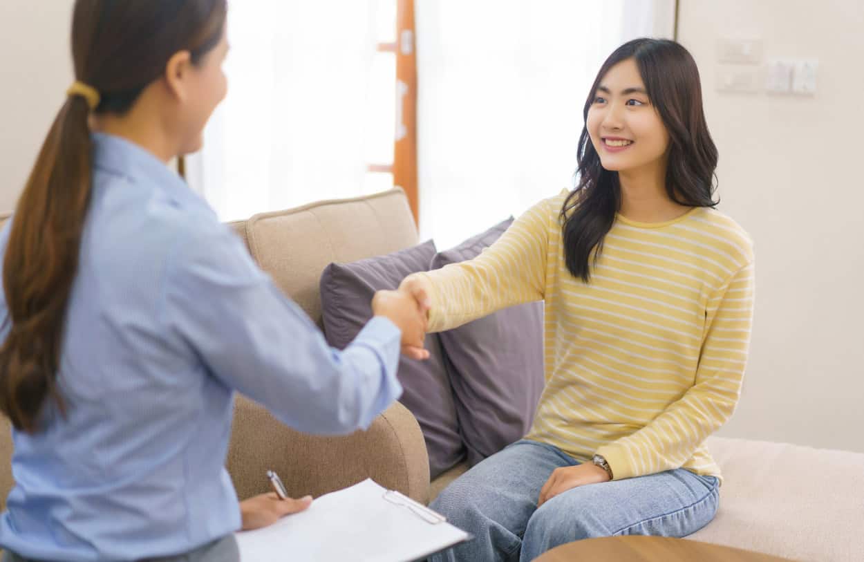 A woman enjoys personalized individual therapy during Didactic therapy in Massachusetts.